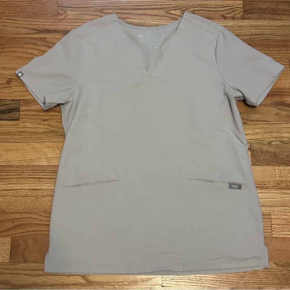 Figs Casma Three-Pocket Scrub Top - Slate Gray
